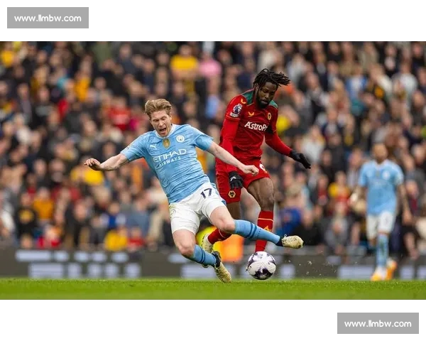 英超激烈对决：曼联逆转阿森纳 曼城迎来三连胜 新赛季竞争愈加激烈