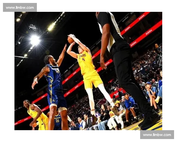 湖人惊险逆转勇士上演绝地反击赢得关键胜利